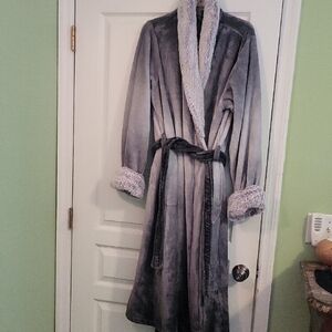 Luxurious Gray Women's Robe